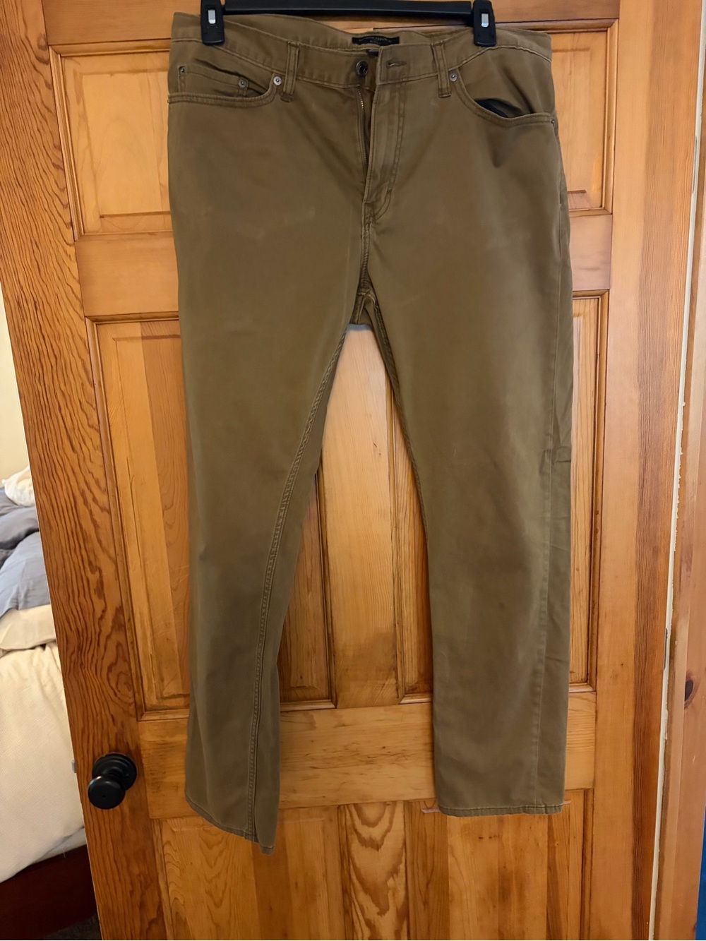 Banana Republic Straight Jeans in Tan